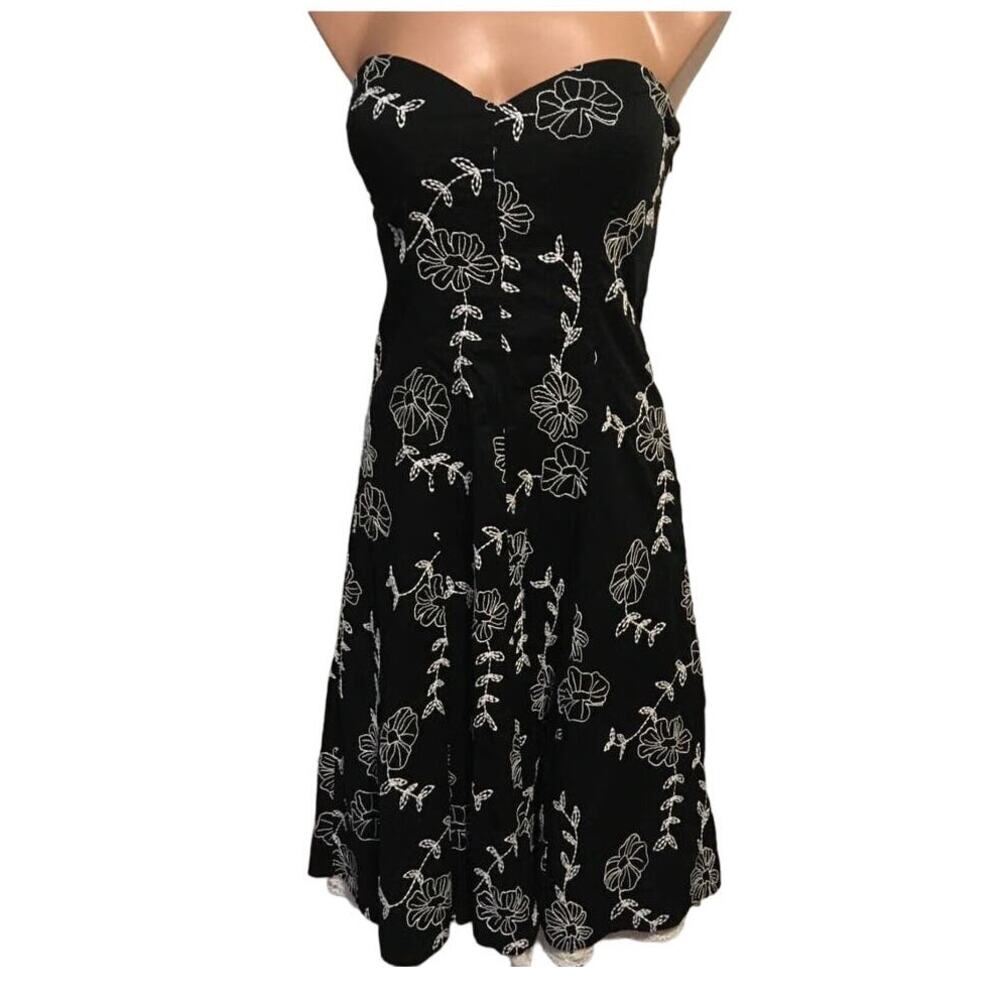 White House Black Market Black Cotton embroidered strapless Dress Sz0